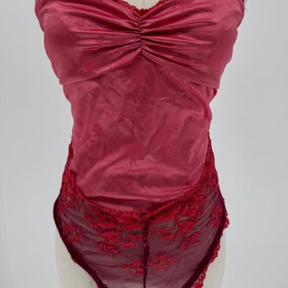 Intimately Free People Red Lace Strapless Bodysuit Floral Embroidery Y2K Small